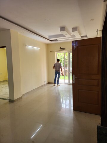 Kitchen in 3 BHK Builder Floor at BPTP Park 81, Sector 81 – for Rent
