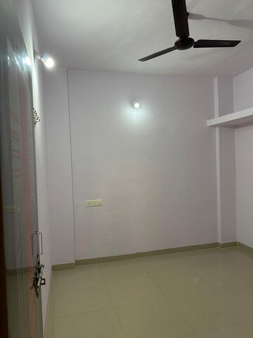 Room in 1 BHK Apartment at Chandan Nagar – for Rent