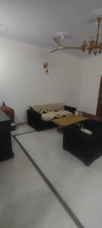 Living Room in 3 BHK Builder Floor at Malviya Nagar – for Rent