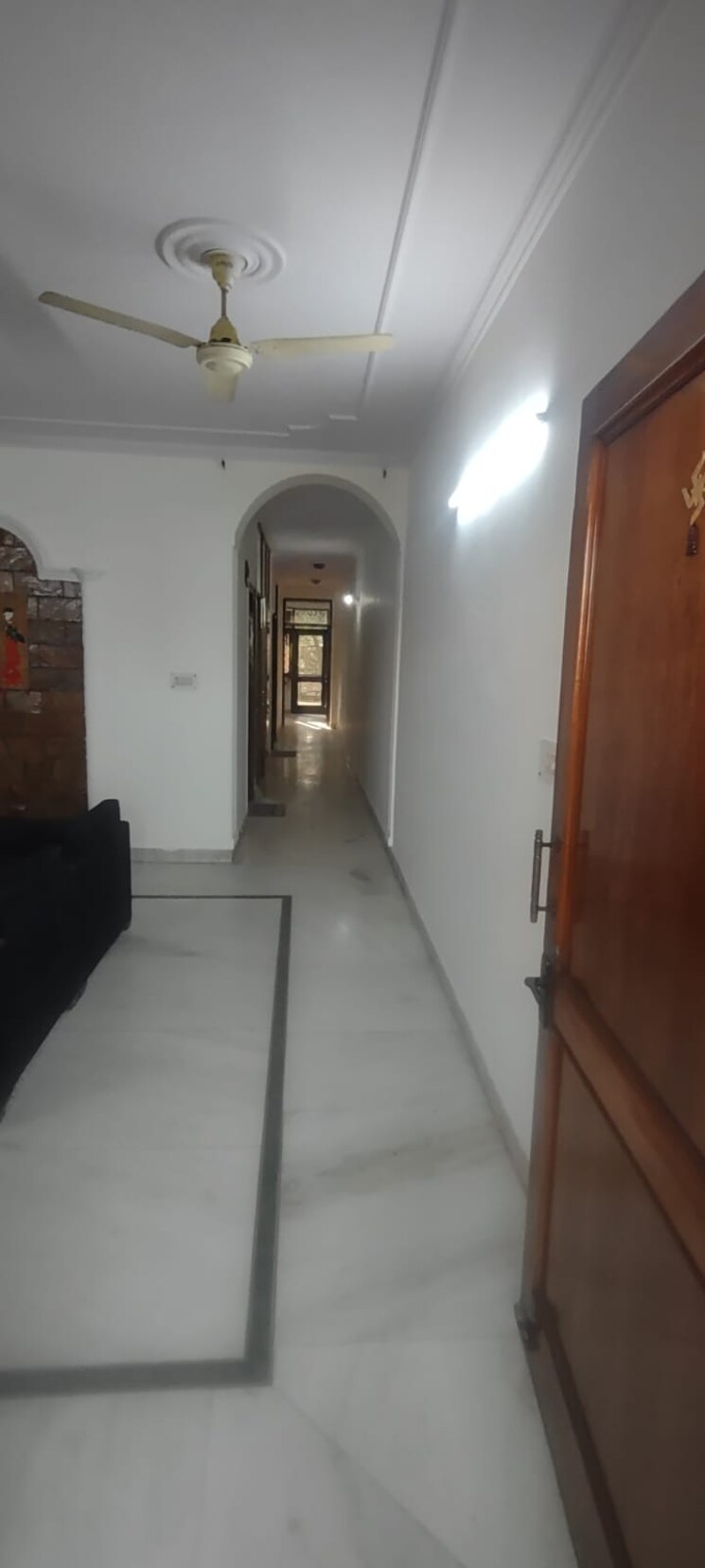 undefined, malviya nagar 3 Bedroom 125 Sq.Yd. Builder Floor In Malviya Nagar Delhi 9122255