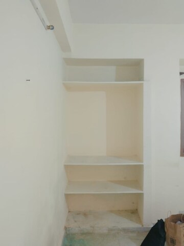 Furnished Amenities in 4 BHK Apartment at Banjara Hills – for Rent