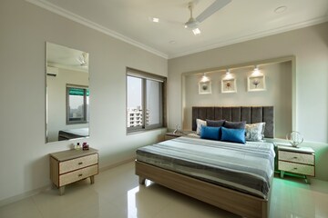 Bedroom in 2 BHK Apartment at Karol Bagh – for Rent