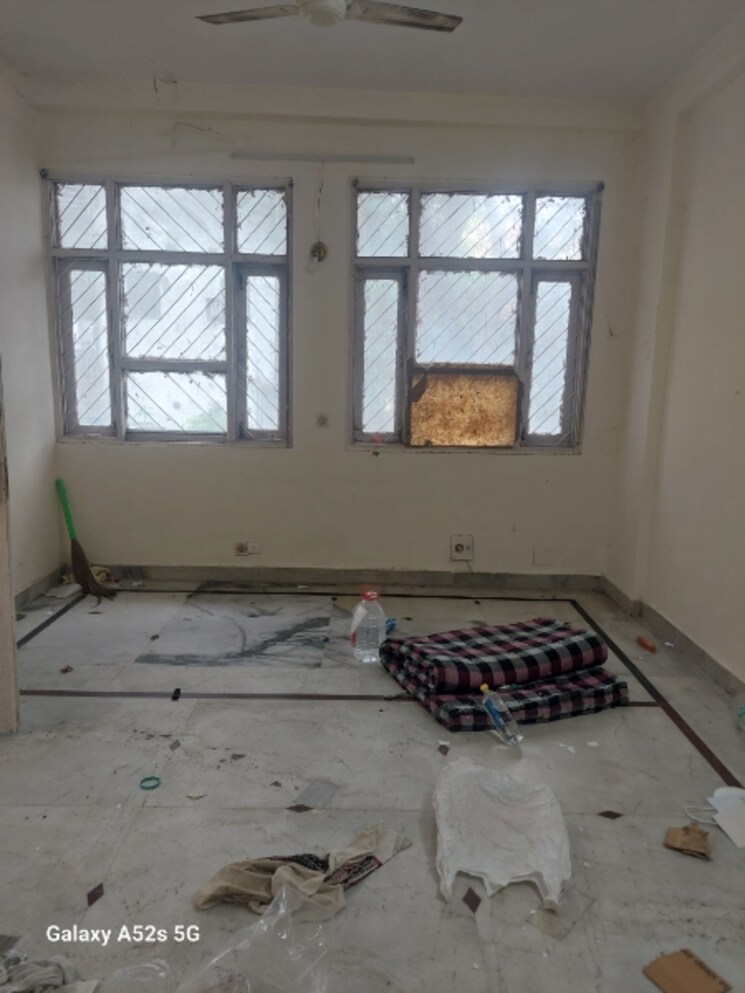 Bedroom, adchini 1 RK 350 Sq.Ft. Apartment In Adchini Delhi 9122351