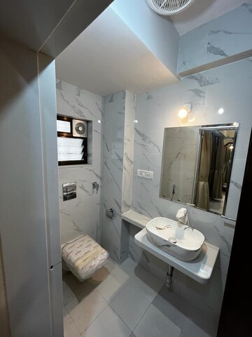 Bathroom in 2 BHK Apartment at Highland CHS, Pali Hill – for Rent