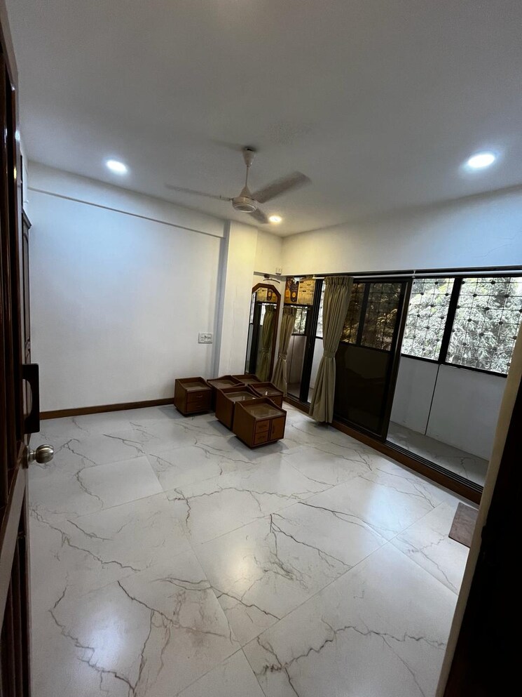Bedroom, highland-chs 2 Bedroom 1200 Sq.Ft. Apartment In Pali Hill Mumbai 9122434