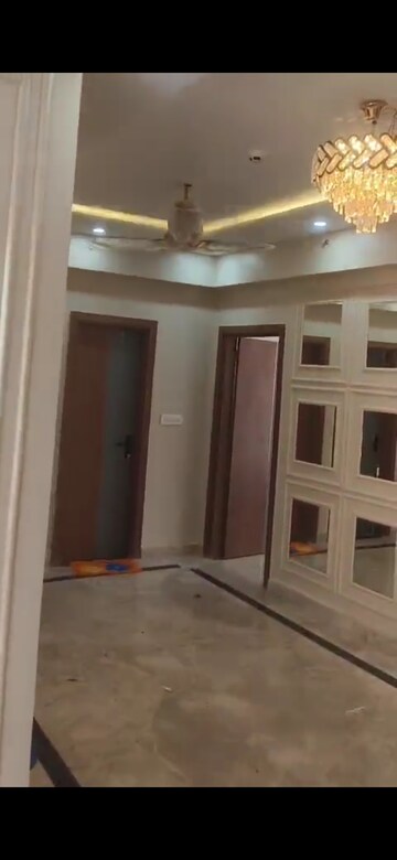Room in 3 BHK Apartment at ATS Nobility, Sector 4 Greater Noida – for Rent