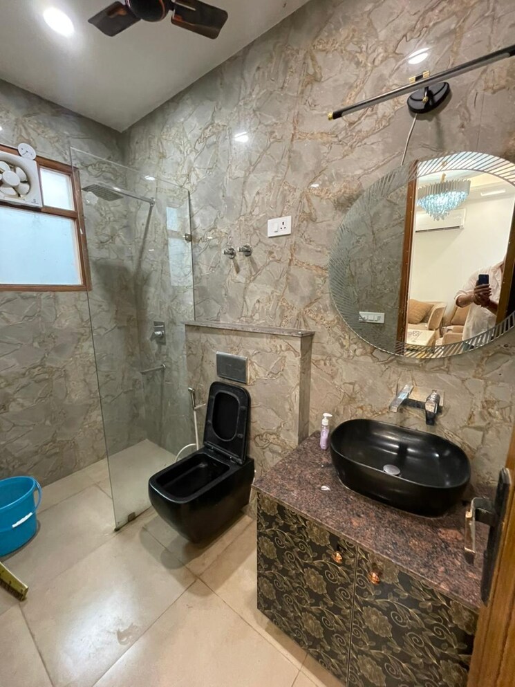 Bathroom, saket 1 Bedroom 630 Sq.Ft. Builder Floor In Saket Delhi 9122480