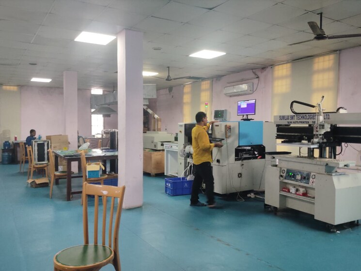 Common Area, industrial area phase 2 Commercial Office Space in IT/SEZ 3200 Sq.Ft. In Industrial Area Phase 2 Noida 9122469