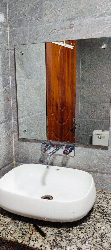 Bathroom in 1 BHK Builder Floor at Jal Vihar Colony, Sector 46 – for Rent