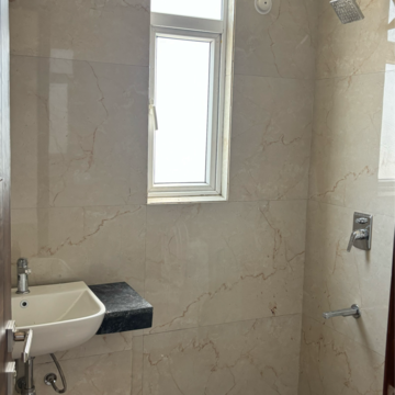 Bathroom in 3.5 BHK Builder Floor at Smart World Gems, Sector 89 – for Rent