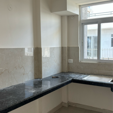 Kitchen in 3.5 BHK Builder Floor at Smart World Gems, Sector 89 – for Rent