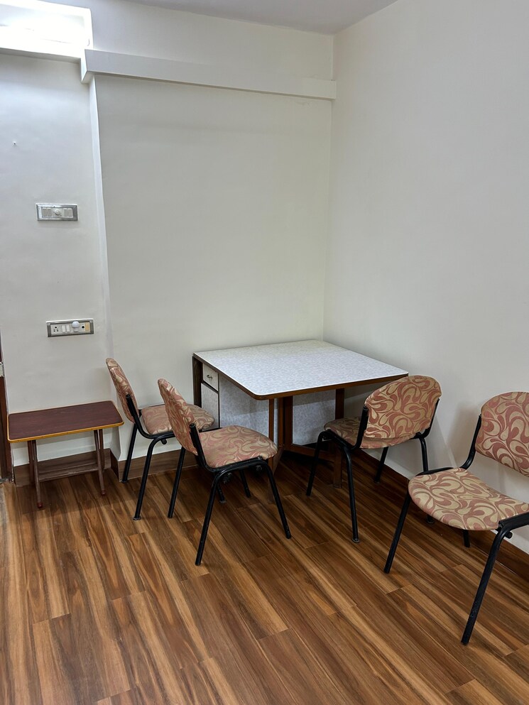 Room, silver-sand-chs 2 Bedroom 850 Sq.Ft. Apartment In Andheri West Mumbai 9122540