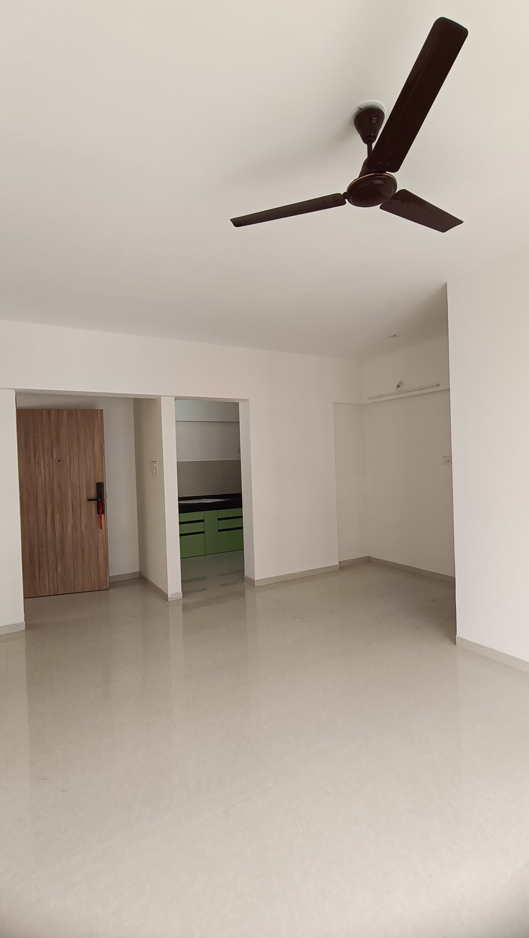 2.5 BHK + Extra Room Apartment For Rent in Kohinoor Viva City