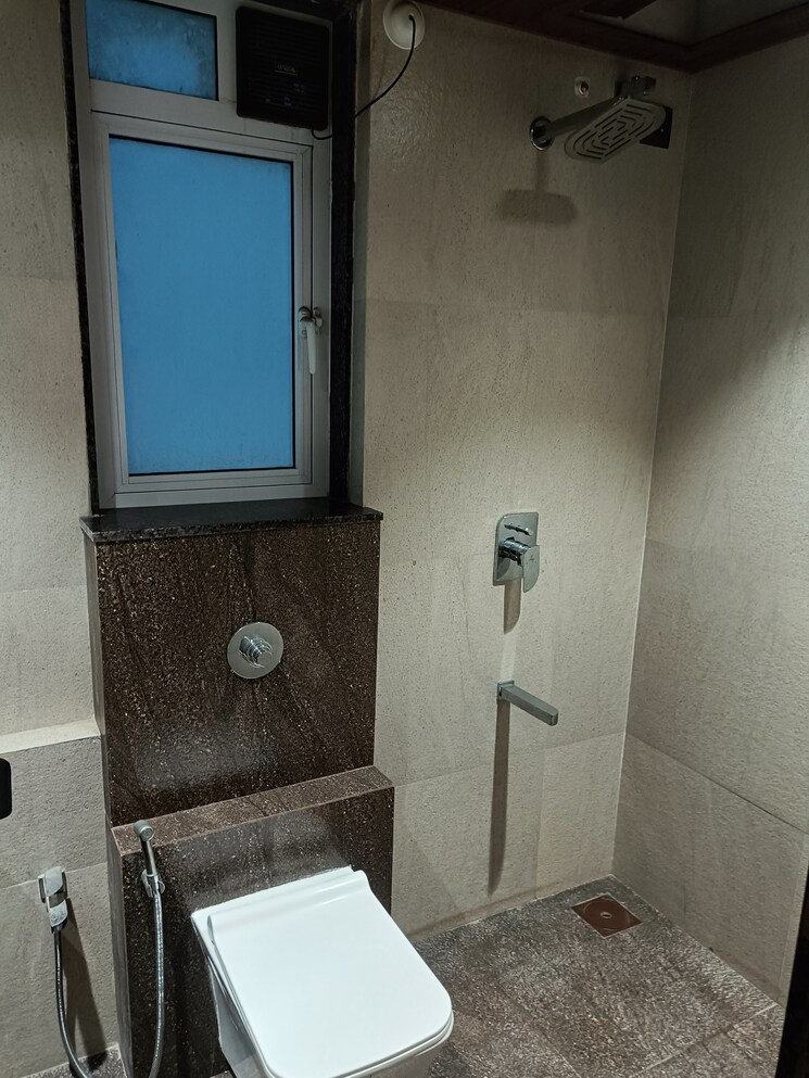 Bathroom, gauri-excellency 2 Bedroom 733 Sq.Ft. Apartment In Kandivali West Mumbai 9122580