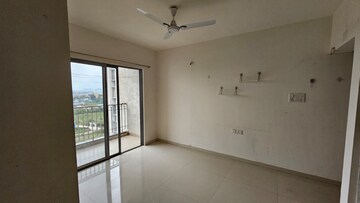 Room in 1 BHK Apartment at Rohan Abhilasha 2, Wagholi – for Rent