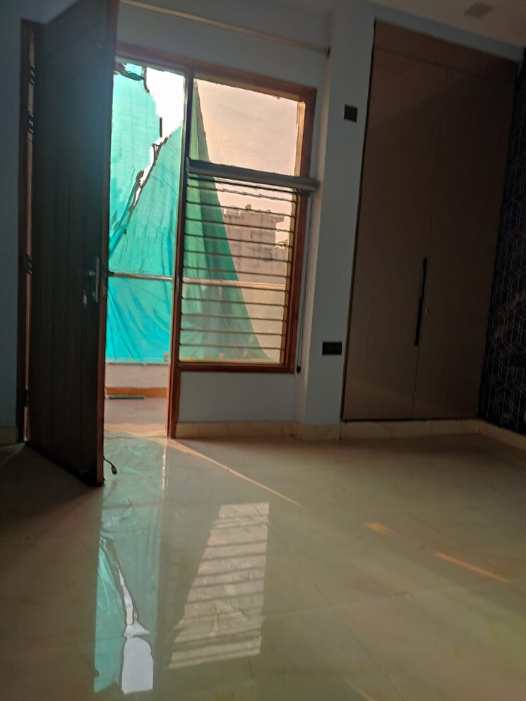 Room, sector 88 3 Bedroom 140 Sq.Ft. Builder Floor In Sector 88 Faridabad 9122519