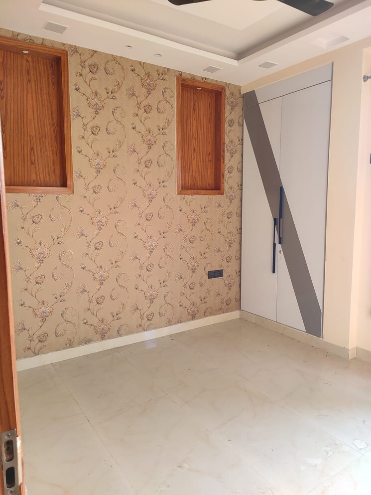 Room, sector 88 3 Bedroom 140 Sq.Ft. Builder Floor In Sector 88 Faridabad 9122519