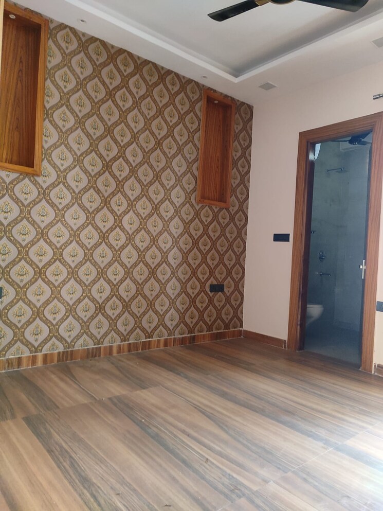 Room, sector 88 3 Bedroom 140 Sq.Ft. Builder Floor In Sector 88 Faridabad 9122519
