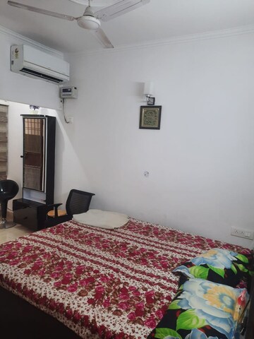 Bedroom in 2.5 BHK Apartment at NDA Rail Vihar, Sector 33 – for Rent