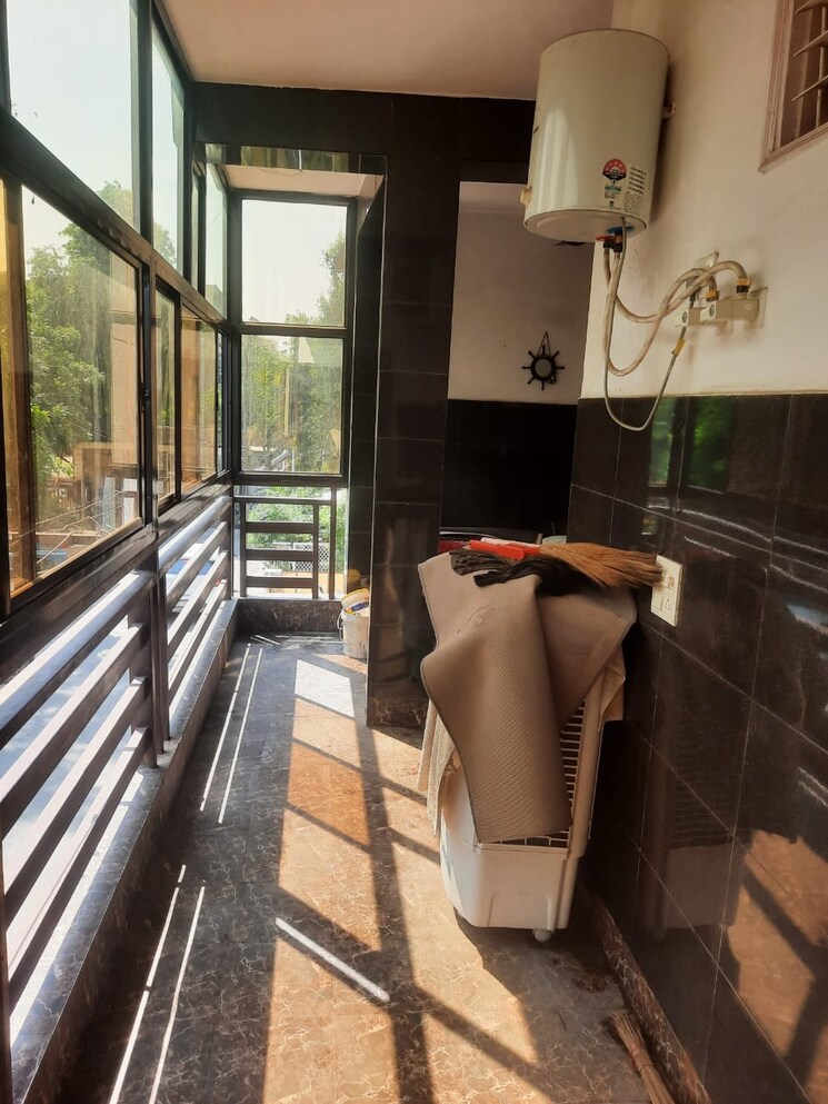 Balcony, nda-rail-vihar 2.5 Bedroom 1340 Sq.Ft. Apartment In Sector 33 Noida 9122619