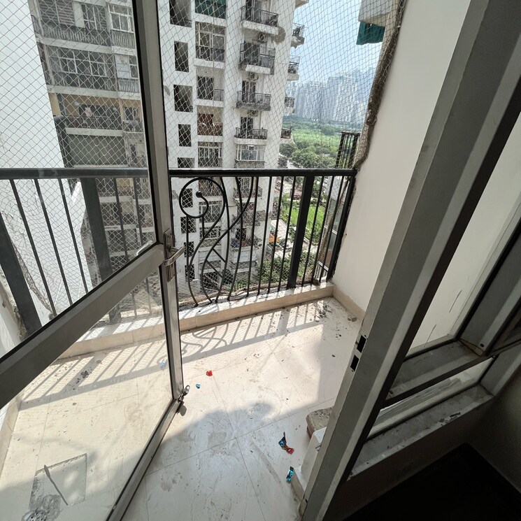 Balcony, prateek-wisteria 2.5 Bedroom 1135 Sq.Ft. Apartment In Sector 77 Noida 9122622