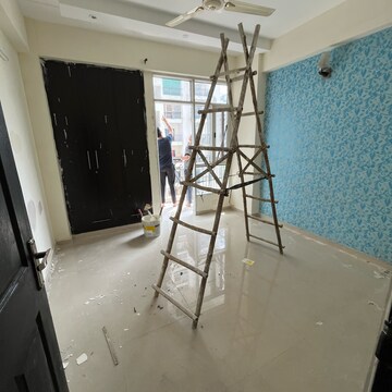 Master Bedroom in 2.5 BHK Apartment at Prateek Wisteria, Sector 77 – for Rent