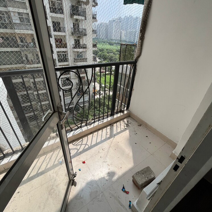 Balcony, prateek-wisteria 2.5 Bedroom 1135 Sq.Ft. Apartment In Sector 77 Noida 9122631