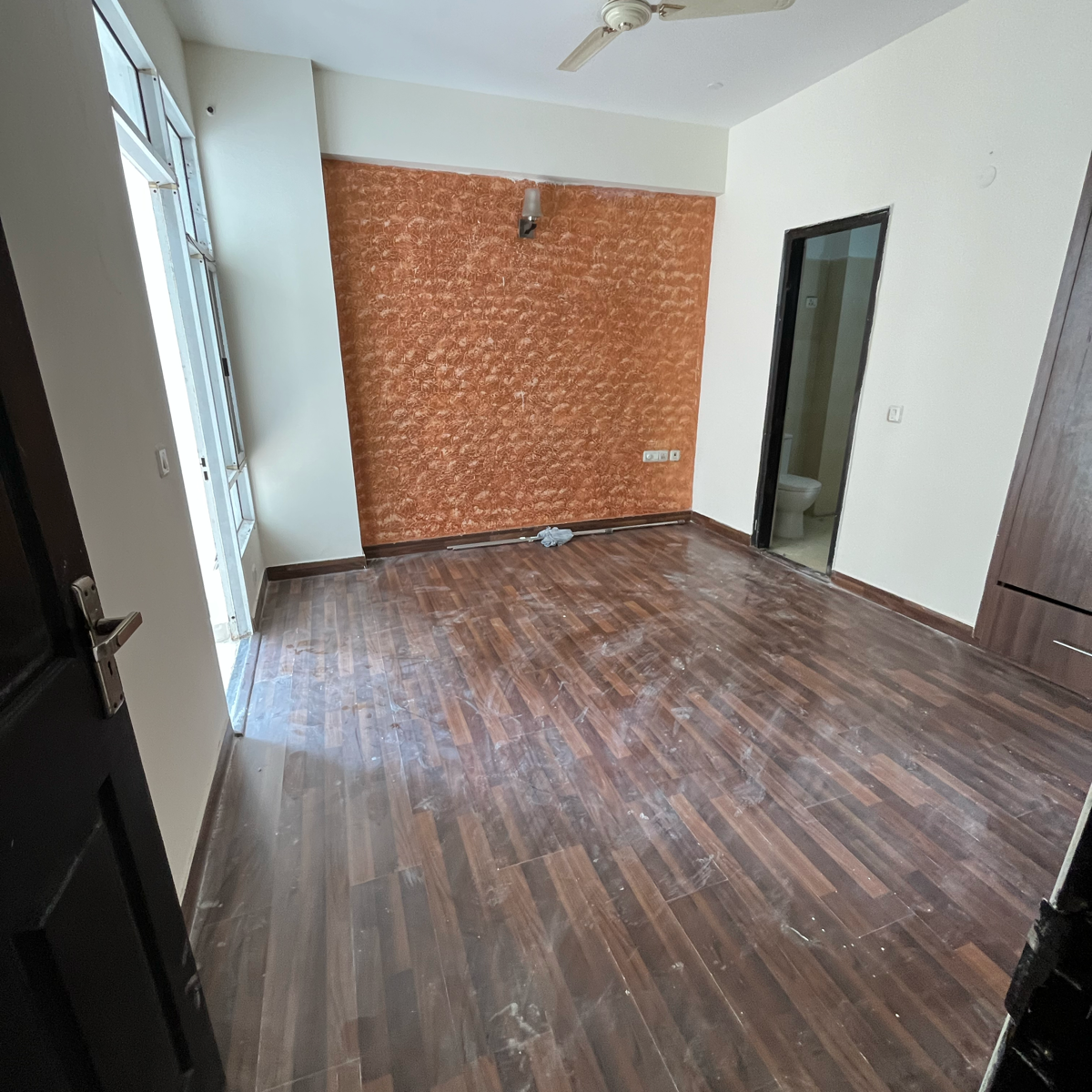 2.5 BHK + Study Room Apartment For Rent in Prateek Wisteria