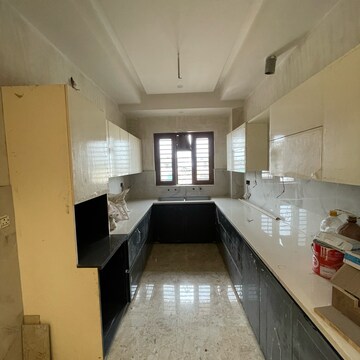 Kitchen in 3 BHK Villa at Sector 21c – for Rent