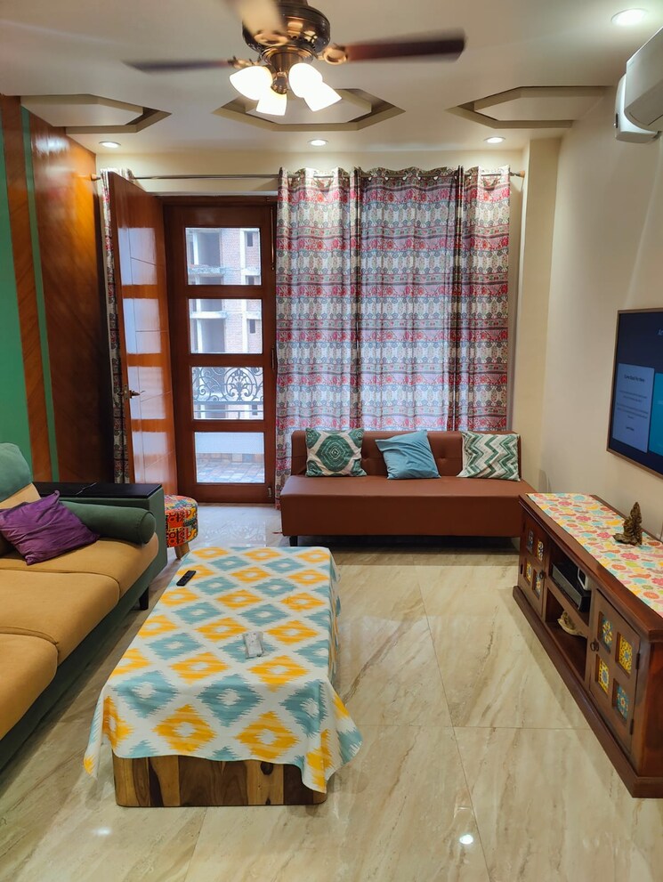 Bedroom, sector 89 4 Bedroom 250 Sq.Yd. Builder Floor In Sector 89 Faridabad 9122628