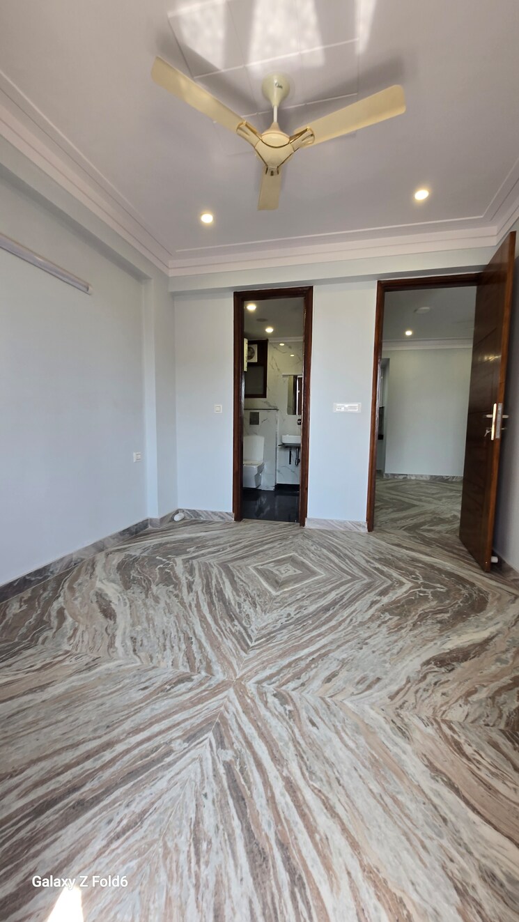 undefined, risland-sky-mansion 2 Bedroom 1000 Sq.Ft. Builder Floor In Chattarpur Delhi 9122724