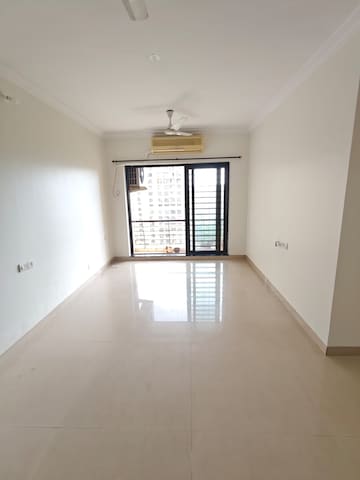 2 BHK Apartment For Rent in Raheja Heights Phase 2, Goregaon East