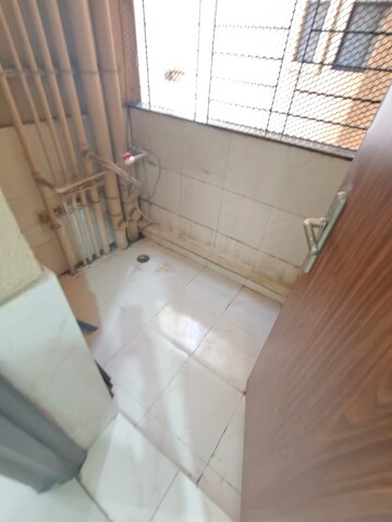  2 BHK Apartment at Raheja Heights Phase 2, Goregaon East – for Rent