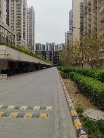 Swimming Pool in 2 BHK Apartment at Ratan Pearls, Sector 16 Greater Noida – for Sale