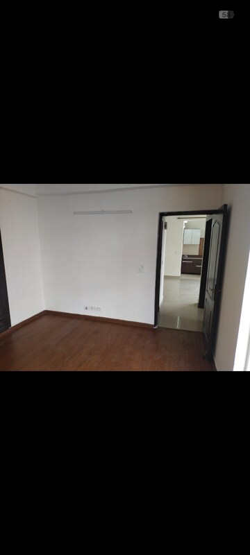 Room in 3 BHK Apartment at Mahagun Mezzaria, Sector 78 – for Rent