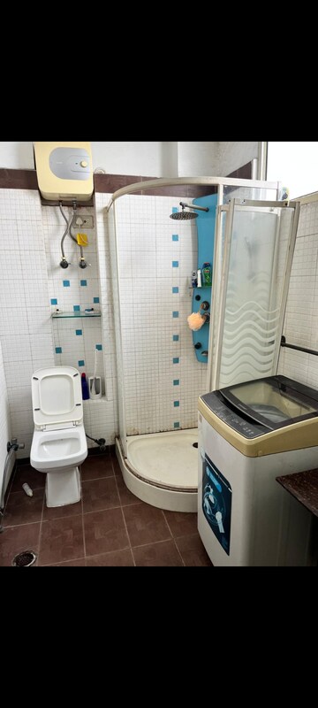 Team Area in 3 BHK Apartment at Mahagun Mezzaria, Sector 78 – for Rent