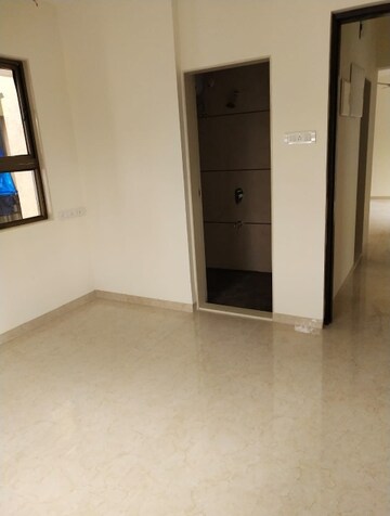 Room in 2 BHK Apartment at Vardhman Vatika, Majiwada – for Rent