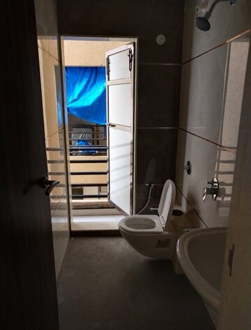 Attached Bathroom in 2 BHK Apartment at Vardhman Vatika, Majiwada – for Rent