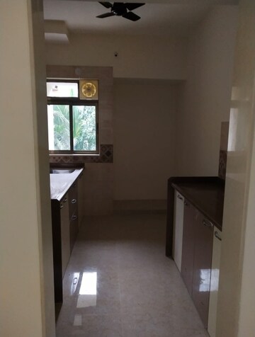 Room in 2 BHK Apartment at Vardhman Vatika, Majiwada – for Rent