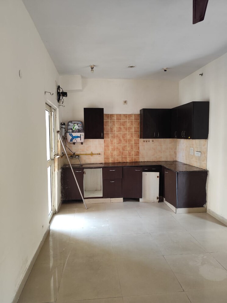 Kitchen, aims-golf-city 3 Bedroom 1350 Sq.Ft. Apartment In Sector 75 Noida 9122931