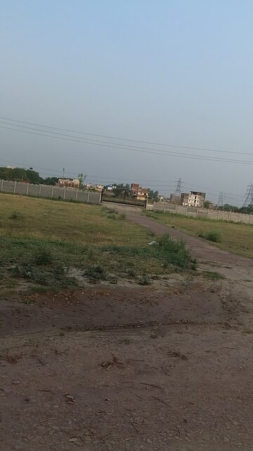  Plot For Sale in Knowledge Park 3 Greater Noida
