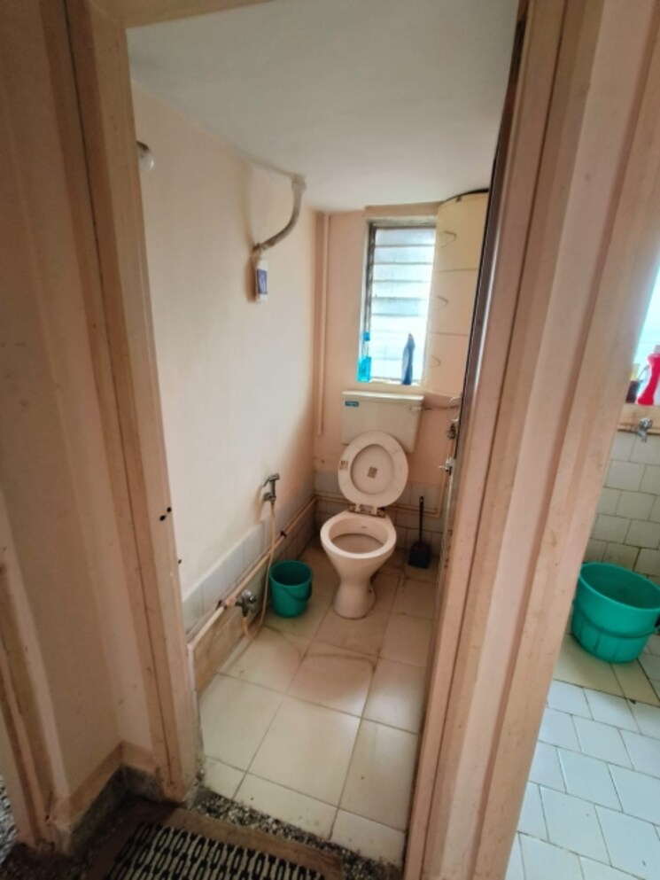 Bathroom, rajesh-park-view 1 Bedroom 550 Sq.Ft. Apartment In Santacruz East Mumbai 9122957