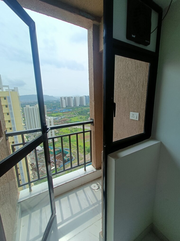 Balcony, runwal-gardens-phase-2 2 Bedroom 600 Sq.Ft. Apartment In Dombivli East Thane 9123109