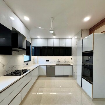 Kitchen in 3 BHK Builder Floor at New Industrial Township 5 – for Sale