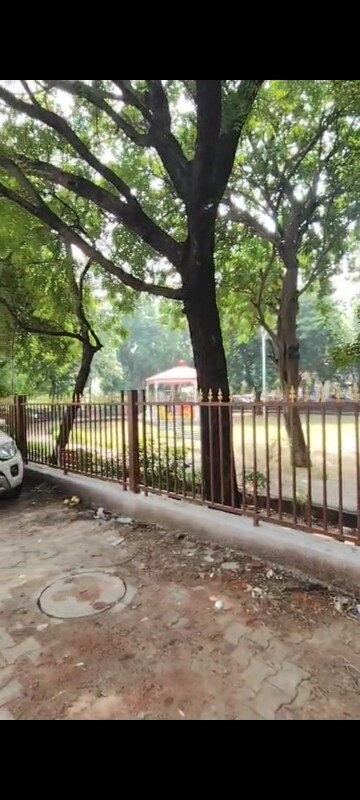 Balcony in 2 BHK Builder Floor at Ansal Sushant Floors, Sushant Lok ii – for Rent