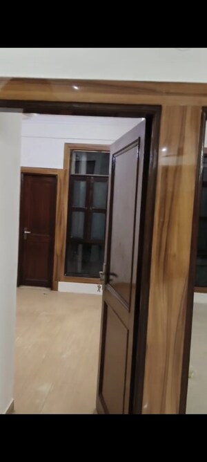 Room in 3 BHK Builder Floor at Indrapuram – for Sale