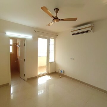 3 BHK Apartment For Rent in Emaar Emerald Floors Premier, Sector 65