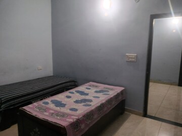 Bedroom in 2 BHK Builder Floor at Malhour – for Rent