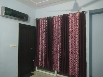 Bedroom in 2 BHK Builder Floor at Malhour – for Rent