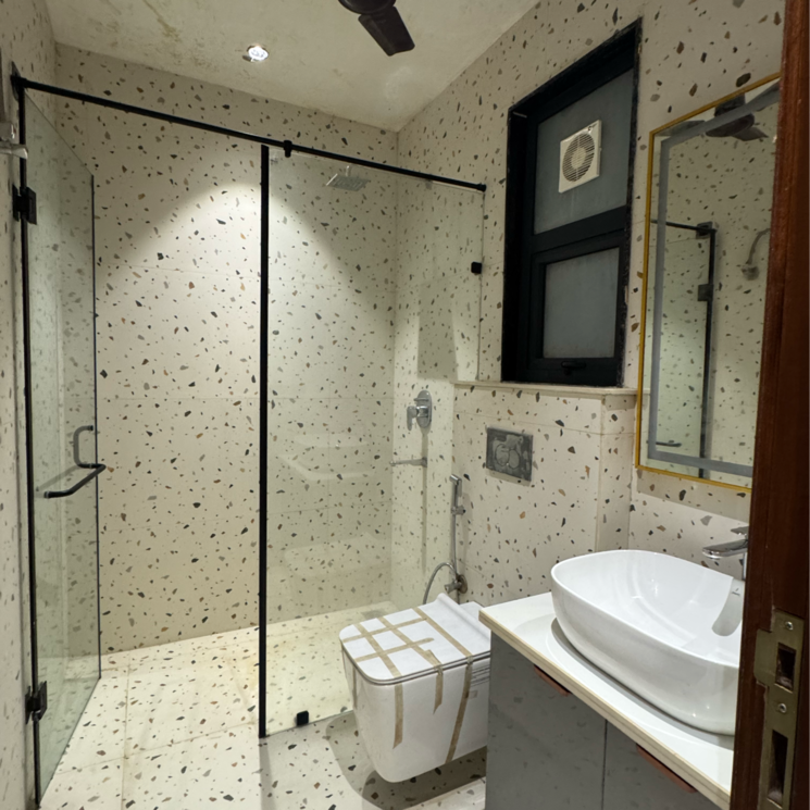 Bathroom, anant-raj-the-estate-residences 4 Bedroom 265 Sq.Yd. Builder Floor In Sector 63a Gurgaon 9123082